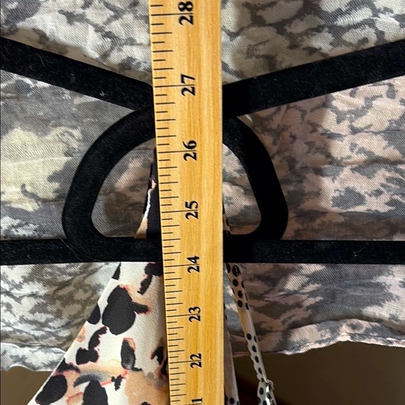 🌟BANANA REPUBLIC *🦷4️⃣ Special!* Sz. xL, 2 Camis/Tops- NWOT! 🤯 - Picture 16 of 16